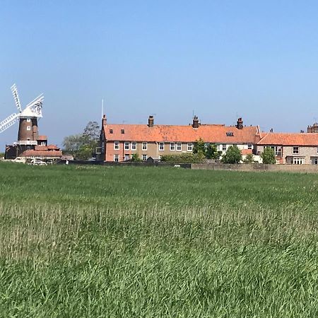 Lovely Quiet Cottage Sleeps 4 Adults, 4 Children, Dog Friendly Cley next the Sea Luaran gambar