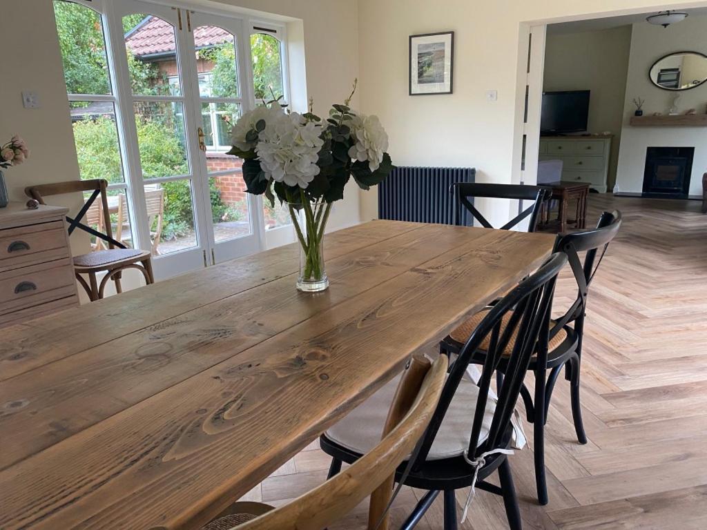 Lovely Quiet Cottage Sleeps 4 Adults, 4 Children, Dog Friendly Cley next the Sea Luaran gambar