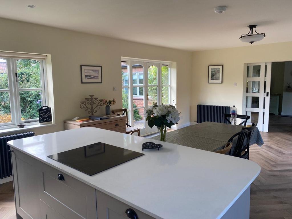 Lovely Quiet Cottage Sleeps 4 Adults, 4 Children, Dog Friendly Cley next the Sea Luaran gambar
